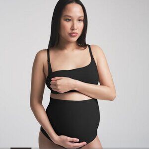 SKIMS Fits Everybody Maternity Nursing Scoop Bralette